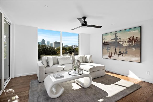 1529 Villars Street, Dallas, TX 75204