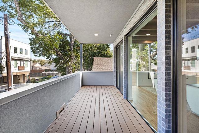 1529 Villars Street, Dallas, TX 75204