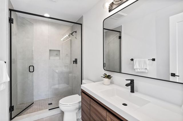 1529 Villars Street, Dallas, TX 75204