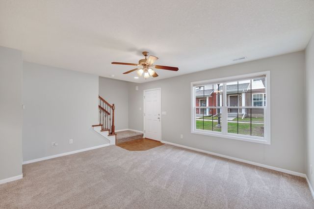 9125 Greenspire Drive 114, West Des Moines, IA 50266