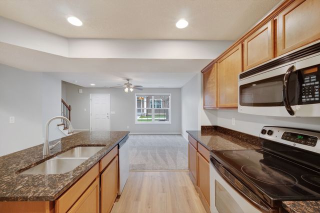 9125 Greenspire Drive 114, West Des Moines, IA 50266