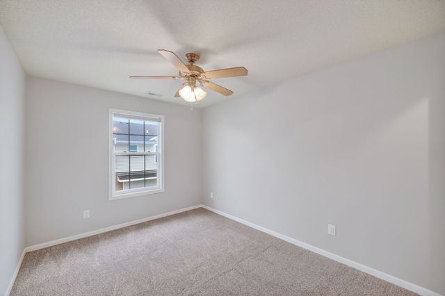 9125 Greenspire Drive 114, West Des Moines, IA 50266