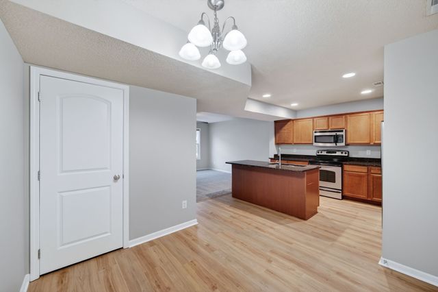 9125 Greenspire Drive 114, West Des Moines, IA 50266