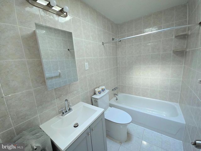 433 W CHEW AVE, Philadelphia, PA 19120