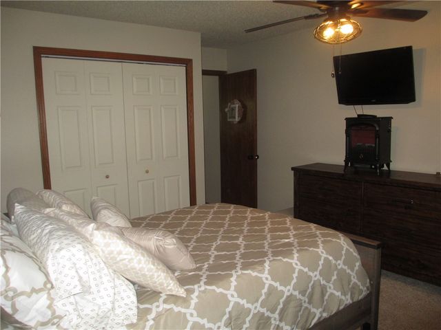 1 Beaver, Holiday Island, AR 72631