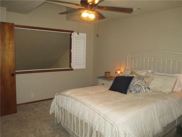 1 Beaver, Holiday Island, AR 72631