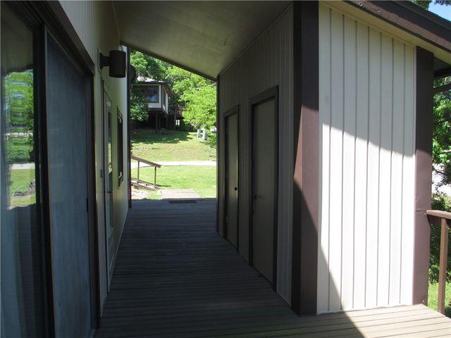 1 Beaver, Holiday Island, AR 72631