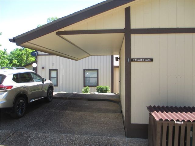 1 Beaver, Holiday Island, AR 72631