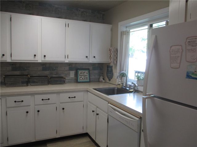1 Beaver, Holiday Island, AR 72631