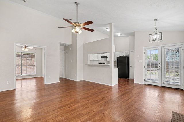 4245 Periwinkle Drive, Fort Worth, TX 76137