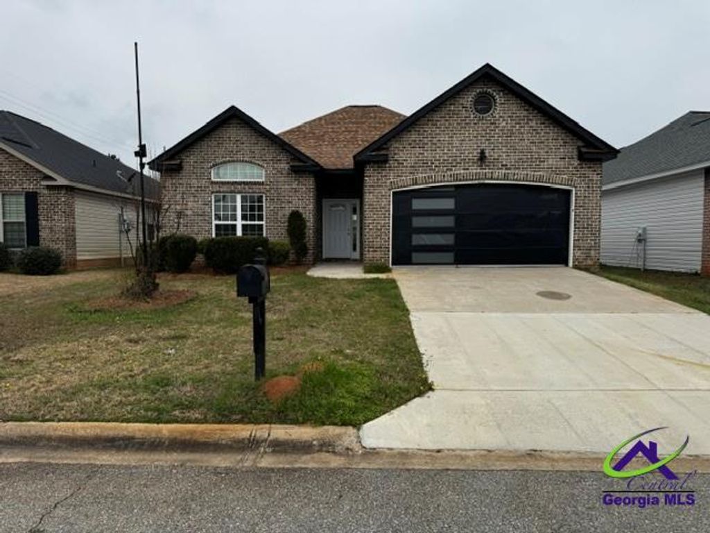 104 Crossing Place, Warner Robins, GA 31088