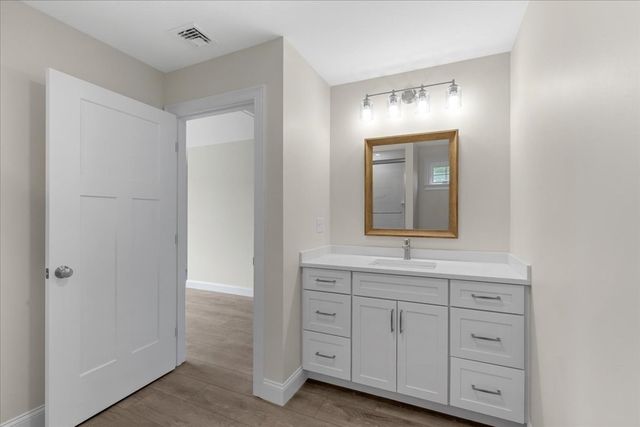 16 Ocean Pines Drive A, Bourne, MA 02562
