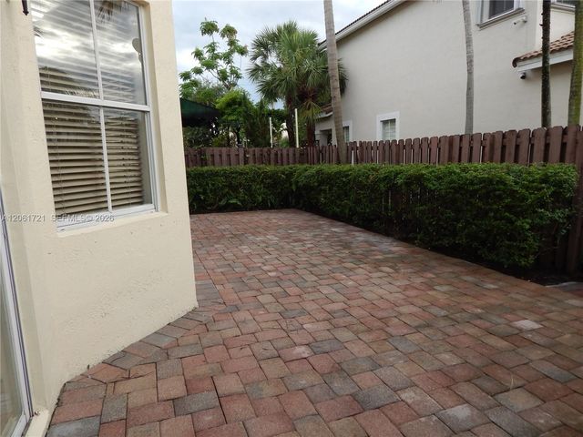 320 SW 87th Court, Miami, FL 33174