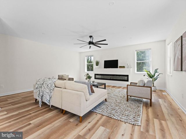 981 NEW BROOKLYN ERIAL RD, Sicklerville, NJ 08081