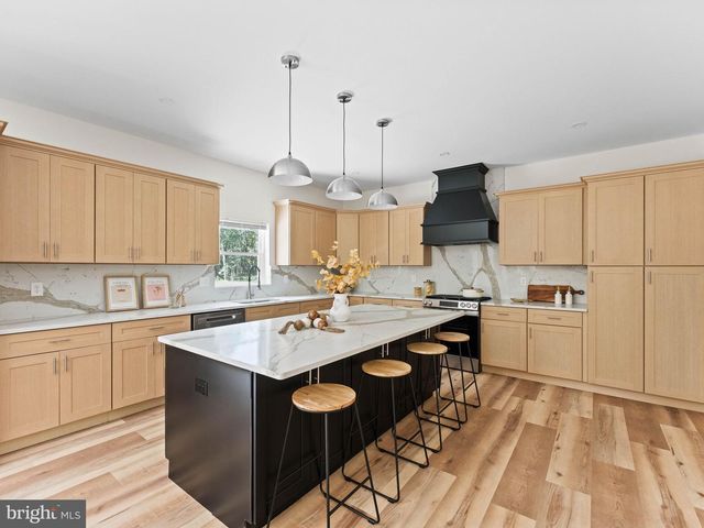 981 NEW BROOKLYN ERIAL RD, Sicklerville, NJ 08081