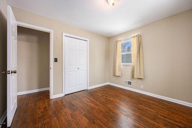 4854 E Y Avenue, Vicksburg, MI 49097