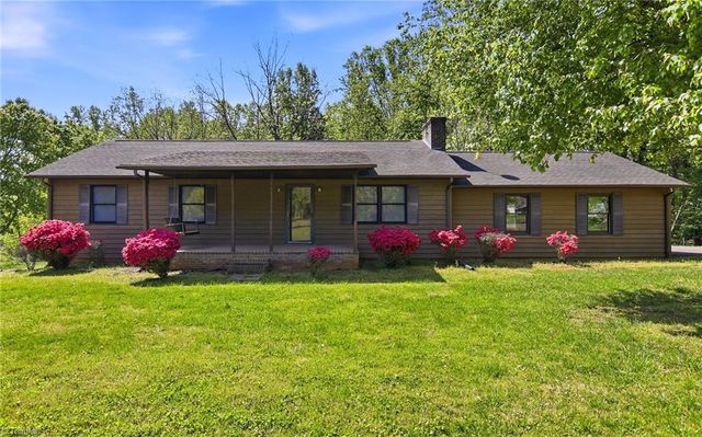 1848 Tower Road, Boonville, NC 27011