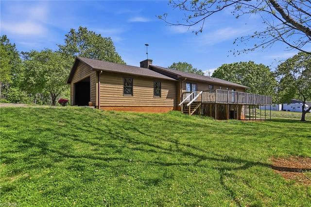 1848 Tower Road, Boonville, NC 27011