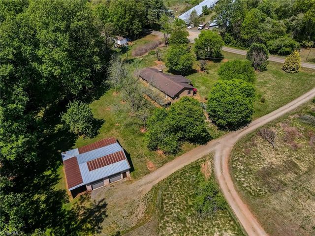 1848 Tower Road, Boonville, NC 27011