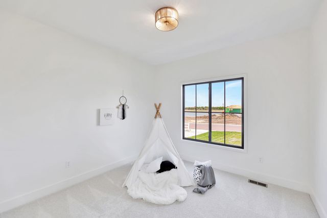 3239 N Bedford St, Wichita, KS 67226