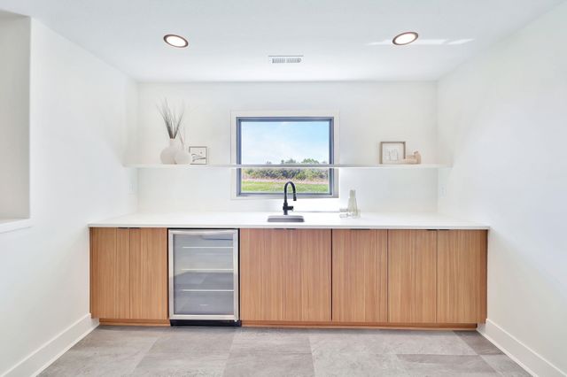 3239 N Bedford St, Wichita, KS 67226