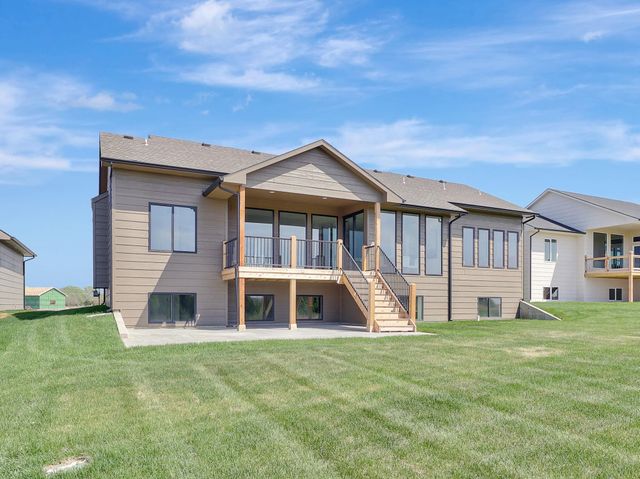 3239 N Bedford St, Wichita, KS 67226