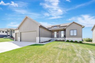 3239 N Bedford St, Wichita, KS 67226