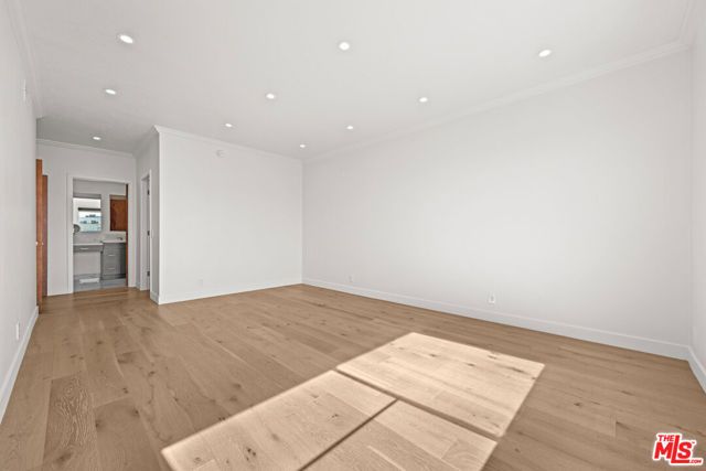 106 N Croft Avenue 301, Los Angeles, CA 90048