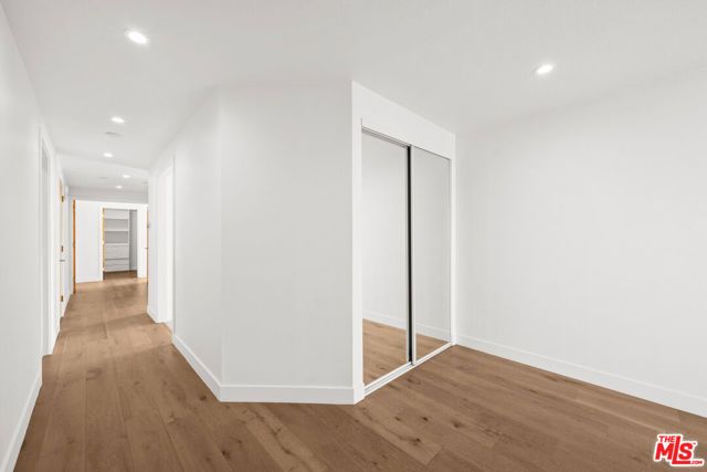 106 N Croft Avenue 301, Los Angeles, CA 90048
