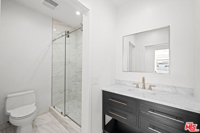 106 N Croft Avenue 301, Los Angeles, CA 90048