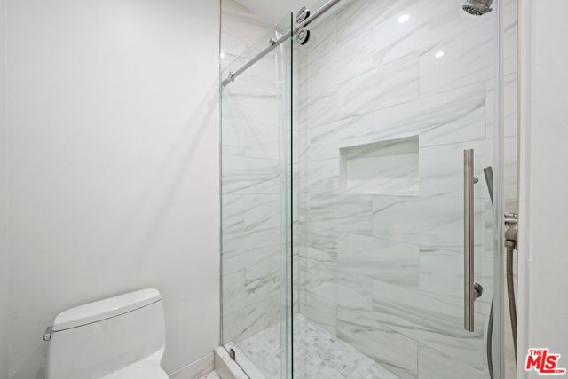 106 N Croft Avenue 301, Los Angeles, CA 90048