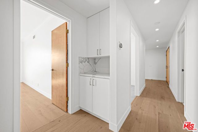 106 N Croft Avenue 301, Los Angeles, CA 90048