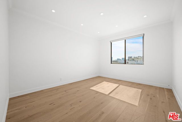 106 N Croft Avenue 301, Los Angeles, CA 90048