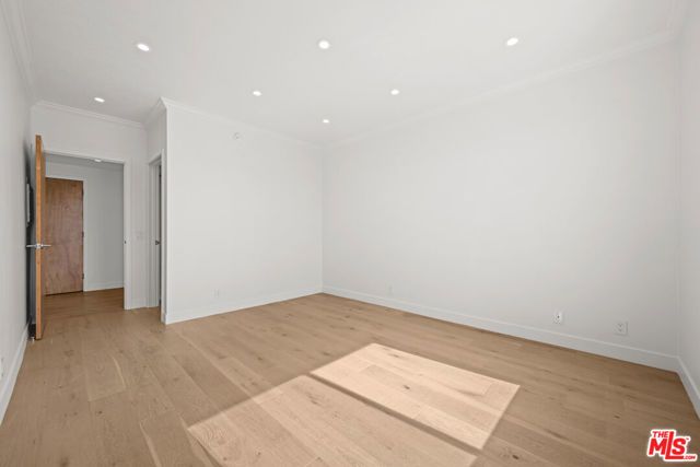 106 N Croft Avenue 301, Los Angeles, CA 90048