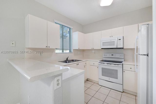 2828 SE 16th Ave 114, Homestead, FL 33035