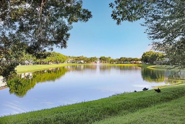 2828 SE 16th Ave 114, Homestead, FL 33035
