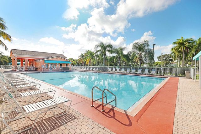 2828 SE 16th Ave 114, Homestead, FL 33035