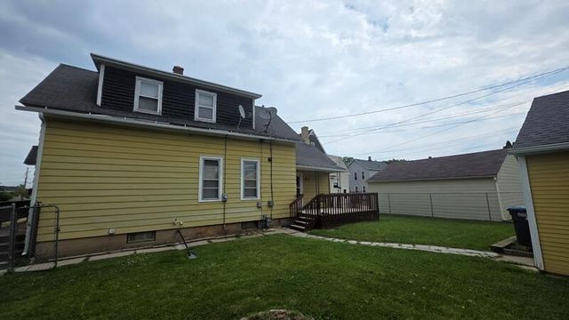 1423 N 17th STREET, Sheboygan, WI 53081