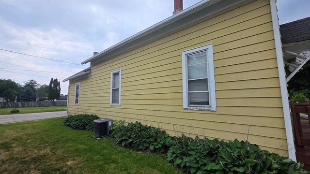 1423 N 17th STREET, Sheboygan, WI 53081