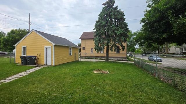 1423 N 17th STREET, Sheboygan, WI 53081