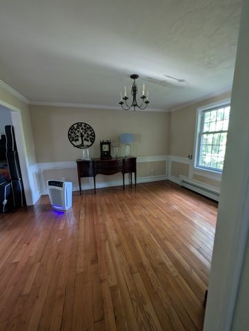 38 Lake St, Spencer, MA 01562
