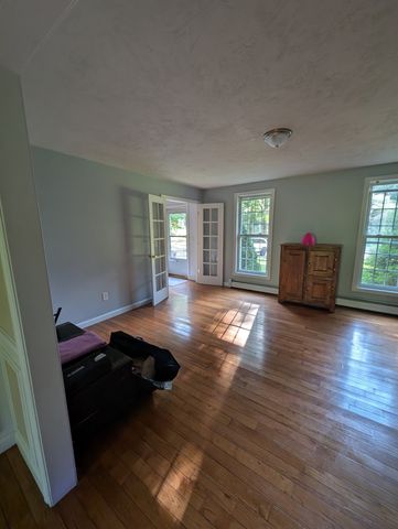 38 Lake St, Spencer, MA 01562