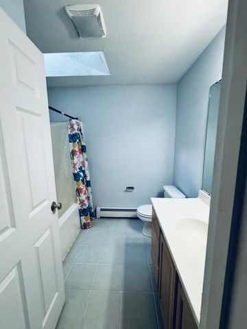 38 Lake St, Spencer, MA 01562
