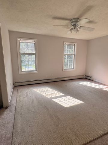 38 Lake St, Spencer, MA 01562