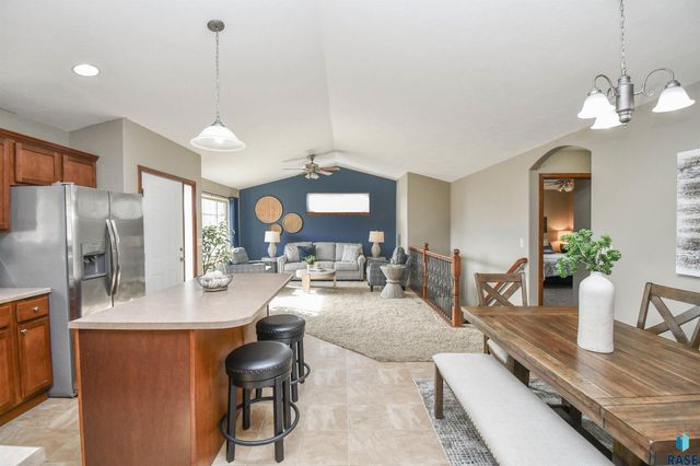 610 Kent St Street, Harrisburg, SD 57032