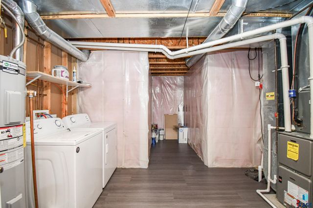 610 Kent St Street, Harrisburg, SD 57032