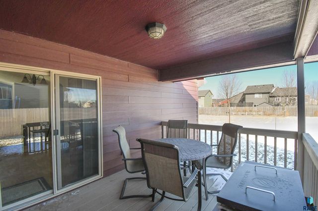 610 Kent St Street, Harrisburg, SD 57032