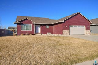 610 Kent St Street, Harrisburg, SD 57032