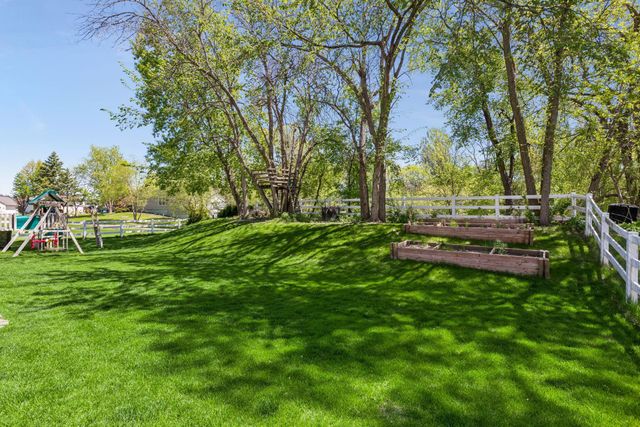 3790 Yellowstone Lane N, Plymouth, MN 55446