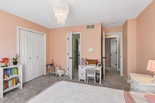 3790 Yellowstone Lane N, Plymouth, MN 55446